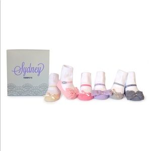 New in box Trumpette Sydney socks